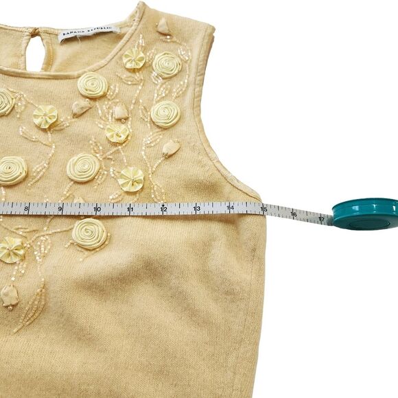 Banana Republic Sleeveless Sweater Yellow Angora Wool Blend Beaded Embroidery XS - Picture 9 of 10